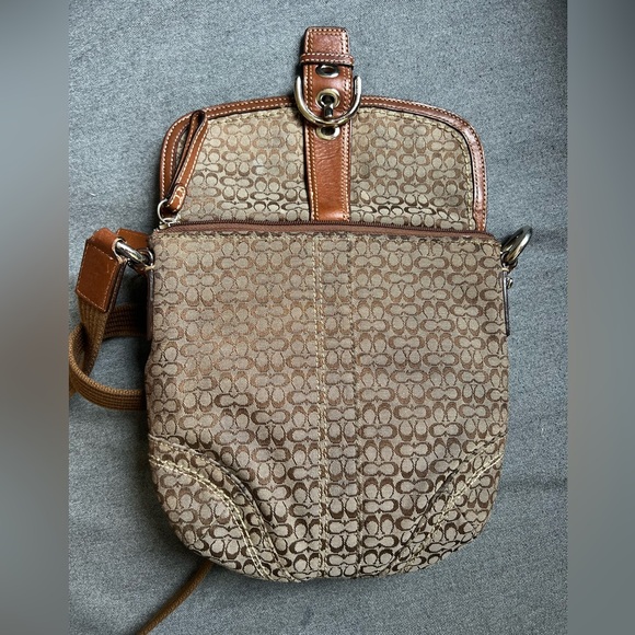 Coach Brown Soho Mini C Signature Swingpack Jacquard Leather Trim - Picture 2 of 12